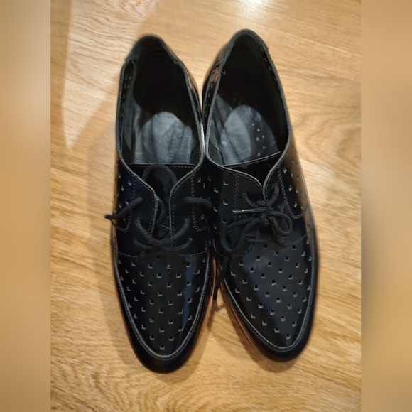 ELK Lace Up Leather Dress Shoe - Picture 2 of 5